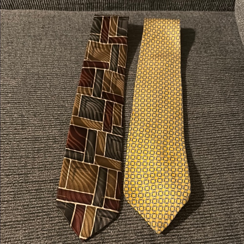 Arrow Geometric Brown and Classic Yellow Tie Set